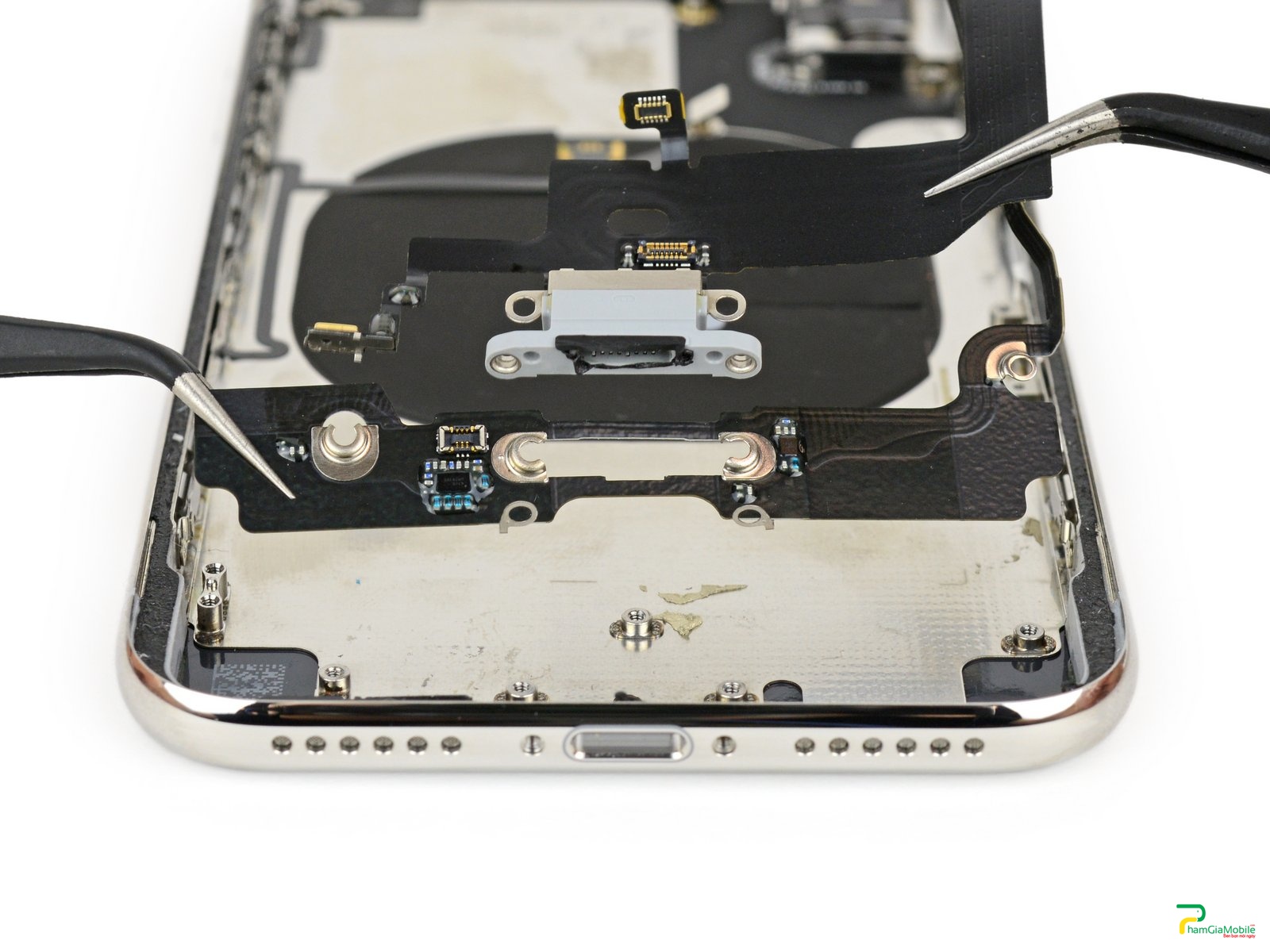 Địa chỉ chuyên sửa chữa, sửa lỗi, thay thế khắc phục sạc iPhone X không báo gì, Sửa Sạc iPhone X thay thế Chân Sạc, thay Chui Sạc Chính hãng uy tín giá tốt tại Phamgiamobile 